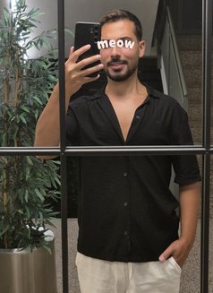 Hispanic53 - Male escort in Dubai Photo 4 of 8