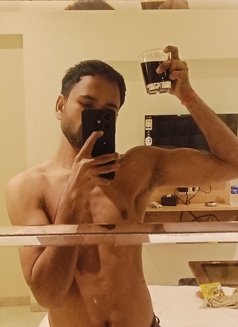 Hitesh101 - Male escort in Mumbai Photo 3 of 4