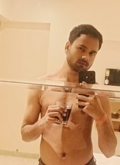 Hitesh101 - Male escort in Mumbai Photo 4 of 4