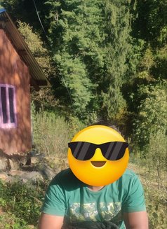 Hitman 6. 7 Inches - Acompañantes masculino in New Delhi Photo 6 of 6