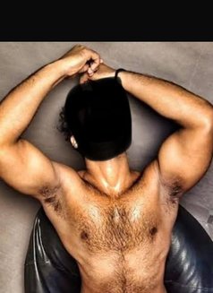 Hiv+ Male Escort - Acompañantes masculino in Navi Mumbai Photo 3 of 4