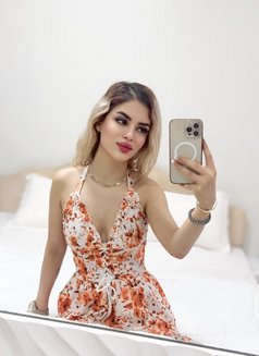 Hiva Vip Muscat - puta in Muscat Photo 3 of 5