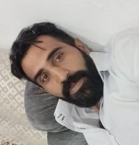 Hiwa - Male escort in İstanbul