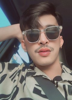 Hkms - Male escort in Jakarta Photo 1 of 9