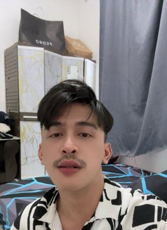 Hkms - Male escort in Jakarta Photo 7 of 9