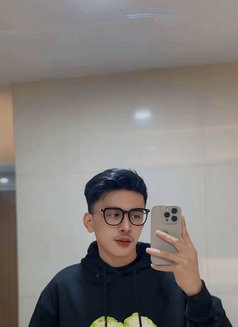 Hkms - Acompañantes masculino in Jakarta Photo 14 of 14