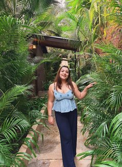 Hny - escort in Chandigarh Photo 1 of 2