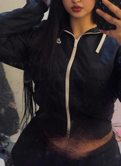 Hoda - escort in Cairo Photo 5 of 9