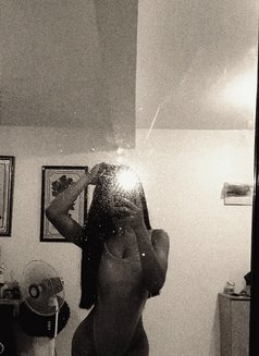 Hol. Ymami - adult performer in Hamilton, Canada Photo 5 of 7
