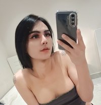 Hola - Transsexual escort in Dammam