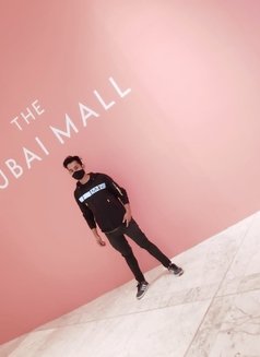 Hold - Agencia de acompañantes masculinas in Abu Dhabi Photo 1 of 4