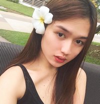 Holly Big Cock - Transsexual escort in Manila