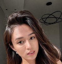 Holly Big Cock - Transsexual escort in Manila