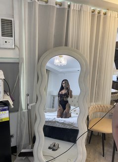 Holly molly69 - Acompañantes transexual in Manila Photo 8 of 12