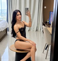 Holly Top Xl lot cum - Transsexual escort in Dubai Photo 15 of 15