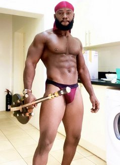 Holy Black - Male escort in Dubai Photo 5 of 5