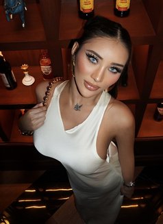 HOLY MOLY (Party/GFE) SUPER big boobs - Transsexual escort in Makati City Photo 16 of 20