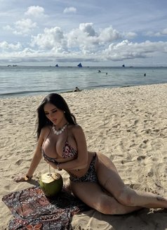 HOLY MOLY (Party/GFE) SUPER big boobs - Acompañantes transexual in Seoul Photo 5 of 24