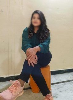 Homely Decent Girl Mitu Ready to Come - puta in Hyderabad Photo 2 of 6