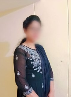 Homely Girl Nisha Is Ready to Spend Time - escort in Hyderabad Photo 1 of 4