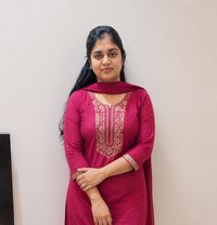 Homely Housewife Available College Stude - escort in Hyderabad