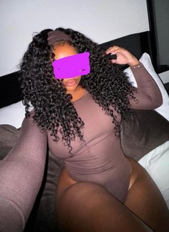 Honeeya - escort in Lomé Photo 2 of 2