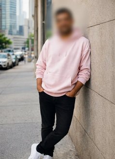 Honey Basket - Male escort in Chennai Photo 10 of 11