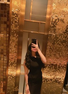 Honey Caramel GFE Fantasy - puta in Jakarta Photo 14 of 14