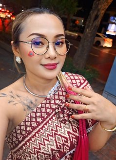 Honey - masseuse in Bangkok Photo 3 of 21
