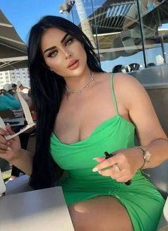Sara - escort in Muscat Photo 1 of 4