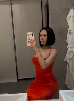 Honey Good massage and sex - Transsexual escort in Riyadh Photo 6 of 7