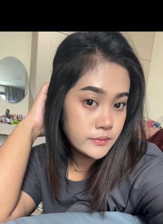 Honey HaNa Lamon professional massage - escort in Muscat Photo 3 of 4