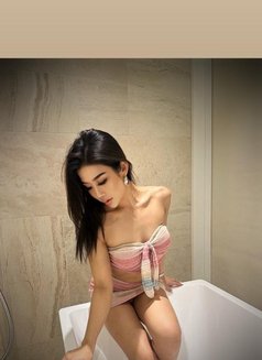 Honey hot🦋 Lady - escort in Dubai Photo 12 of 22