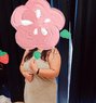 Shurti curvy girl independent - puta in Noida Photo 1 of 6