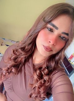 23 year Honey India independent - puta in Dubai Photo 2 of 17