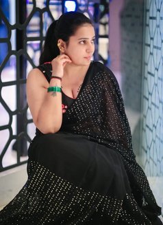 Honey - puta in Dubai Photo 9 of 15