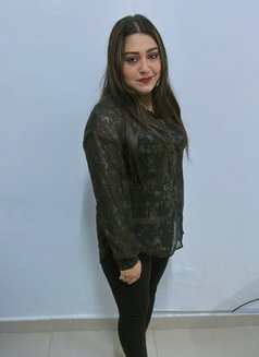 Honey - escort in Muscat Photo 3 of 4