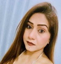 Honey - escort in Muscat