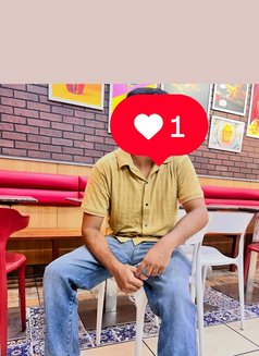 Honey - Male escort in Dubai Photo 1 of 3