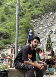 Honey - Male escort in Gurgaon Photo 3 of 13