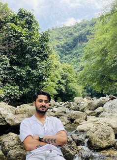 Honey - Male escort in Gurgaon Photo 12 of 13