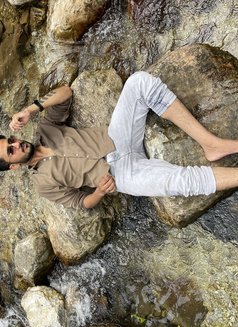 Honey - Male escort in Gurgaon Photo 13 of 13