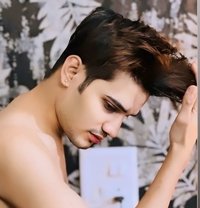 Honey - Male escort in New Delhi