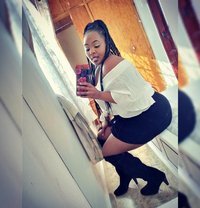Honey - escort in Nairobi