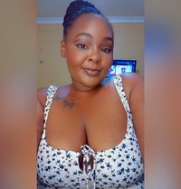 Honey - escort in Nairobi
