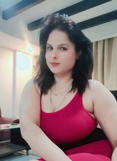 Soina Khan - escort in Al Juffair Photo 1 of 6