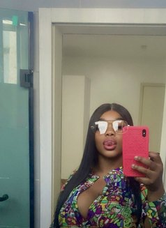 Honey Lisa - puta in Lagos, Nigeria Photo 3 of 3