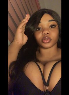 Honey Lisa - escort in Lagos, Nigeria Photo 4 of 4