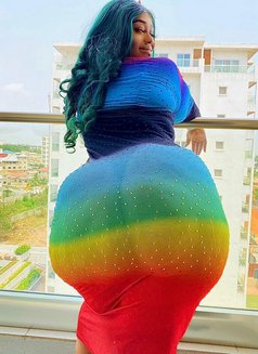 Honey - escort in Abidjan Photo 1 of 3