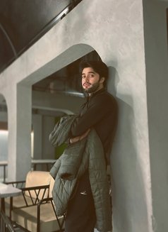 Evansh thakur - Acompañantes masculino in Mumbai Photo 6 of 6